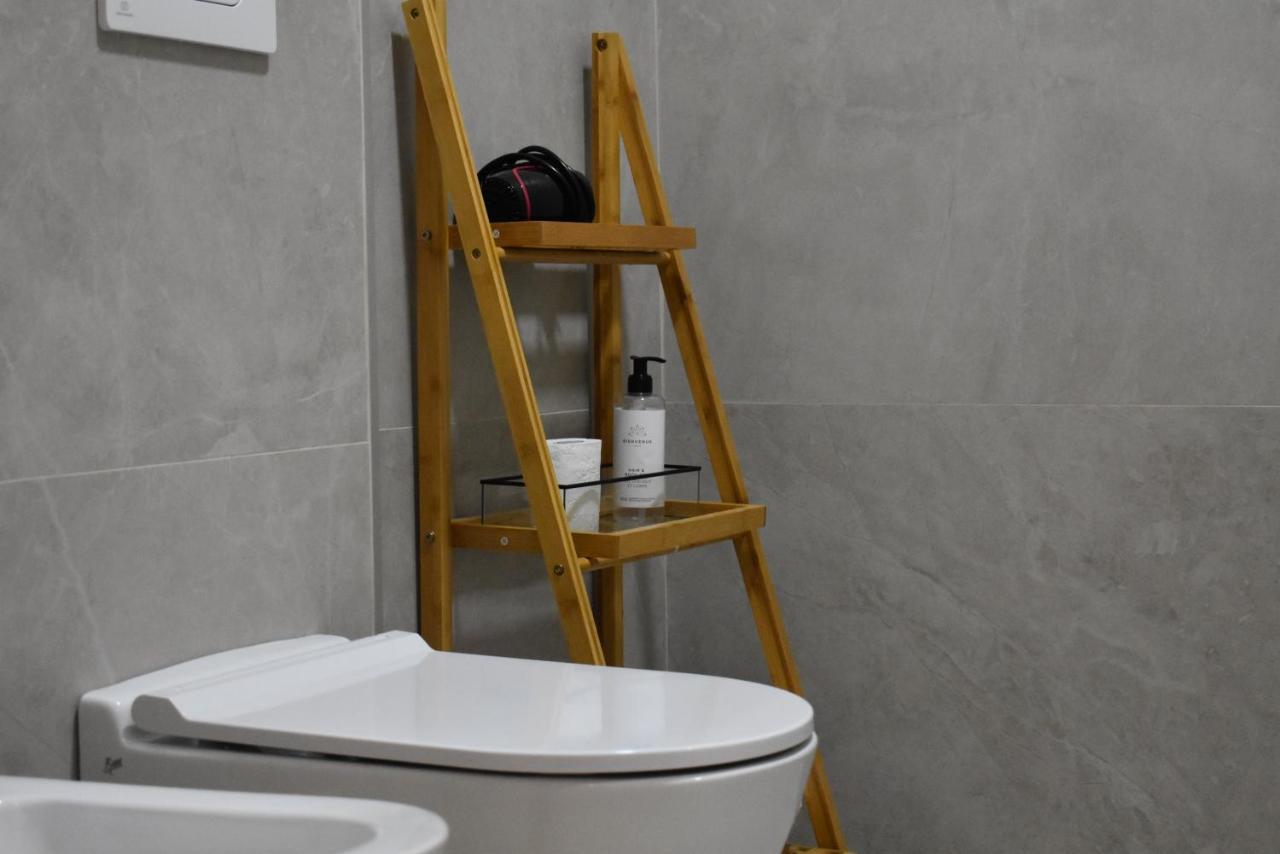 Apartamento Tam Serviced Shallvaret District *