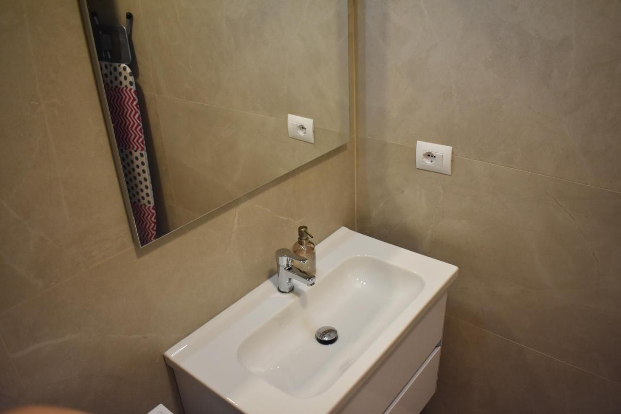 Apartamento Tam Serviced Shallvaret District *