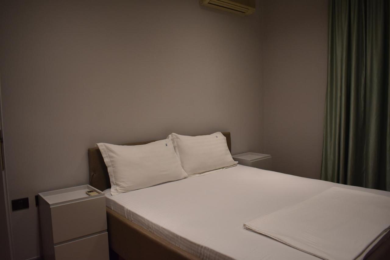 Tam Serviced Shallvaret District * Tirana