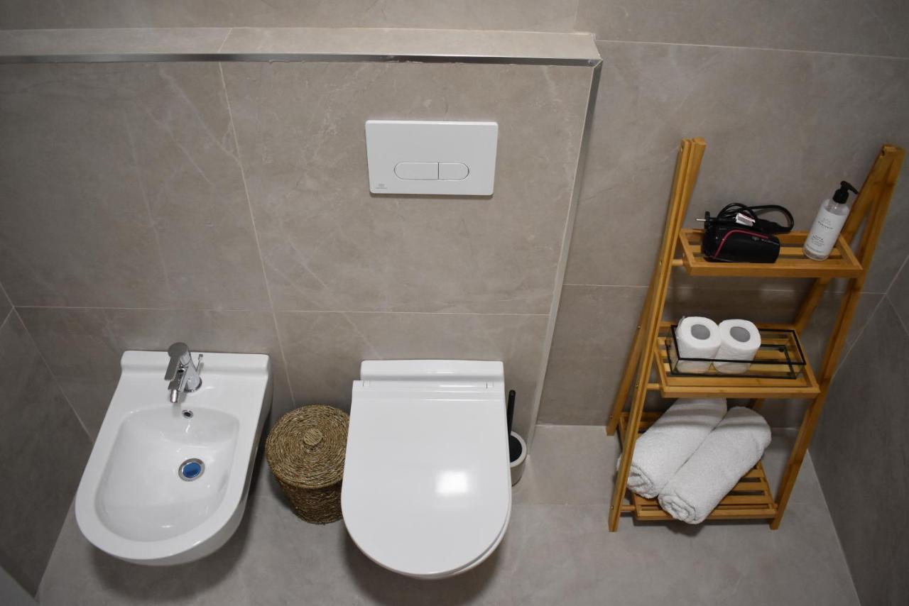 Tam Serviced Shallvaret District * Tirana